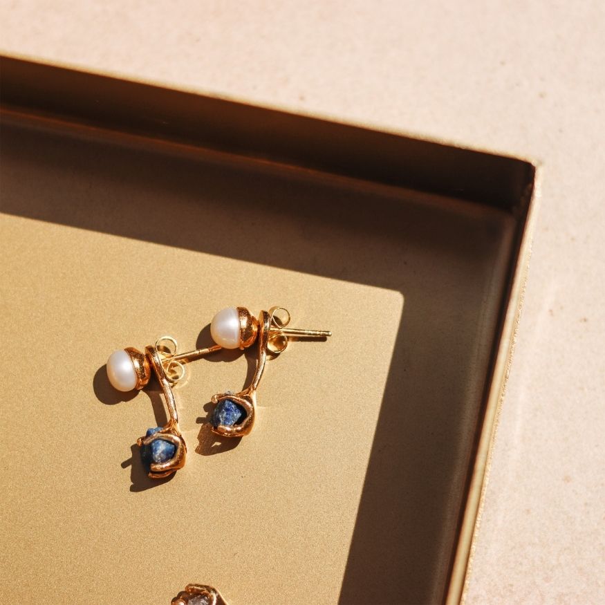 Goddesses Tears minđuše – Biser i Lapis lazuli